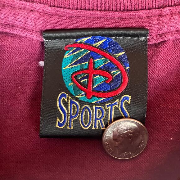 Vintage 2004 Mickey Mouse Marathon Weekend Disney T-shirt - Picture 3 of 8